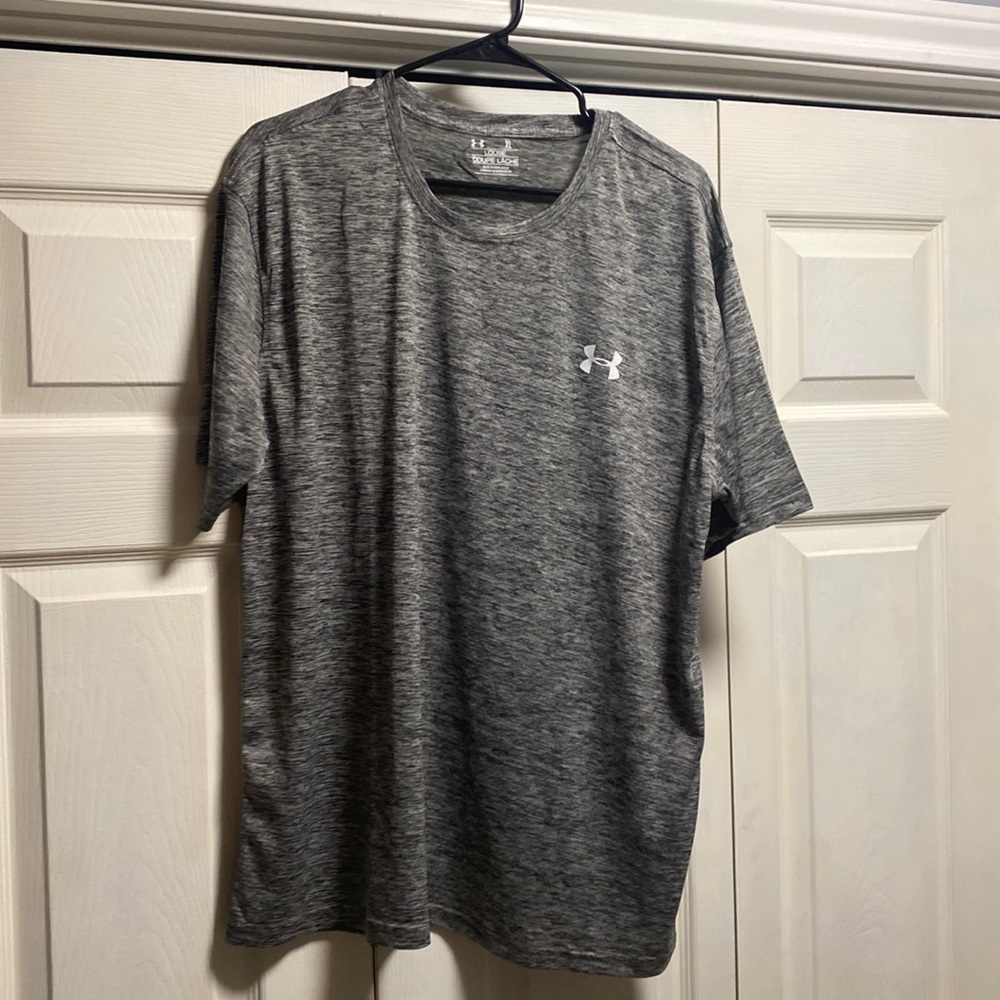 Under armor tee